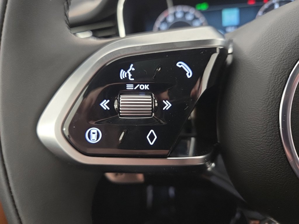 New 2026 Jaguar F-PACE R-Dynamic S AWD/4WD image 15