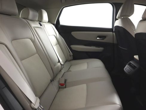Used 2023 Nissan Ariya FWD image 26
