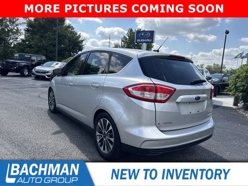 Used 2017 Ford C-MAX Titanium w/ Equipment Group 301A FWD image 8