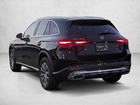 Certified 2025 Mercedes-Benz GLC 300 4MATIC image 8