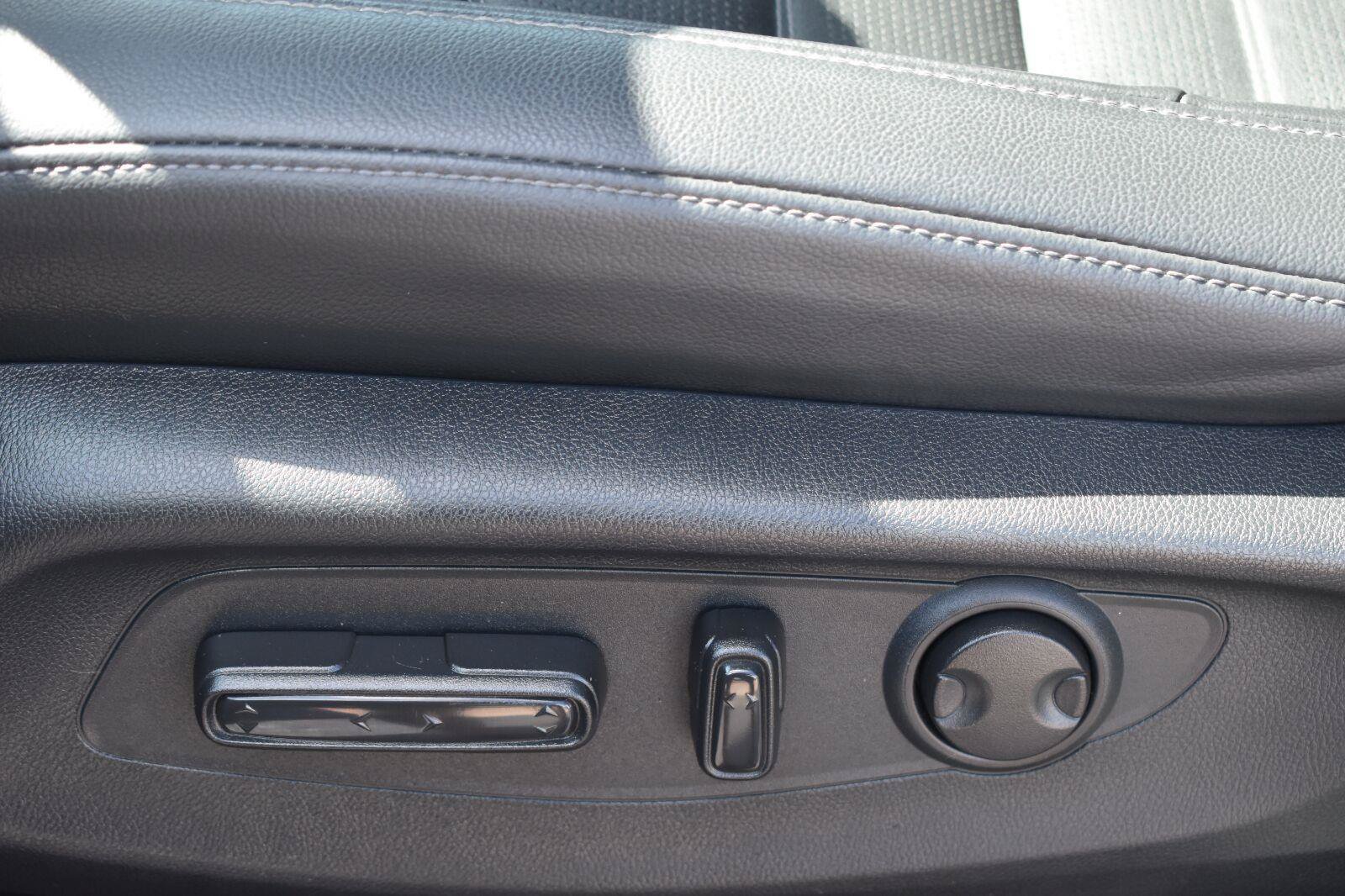 Used 2024 Honda CR-V EX-L image 16