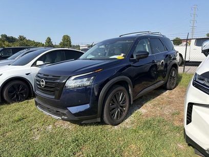 Used 2024 Nissan Pathfinder SL w/ SL Premium Package