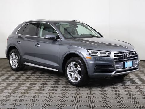 Used 2018 Audi Q5 2.0T Premium Plus w/ Premium Plus Package image 2
