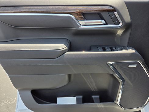 New 2025 GMC Sierra 1500 Elevation w/ Elevation Premium Package image 10