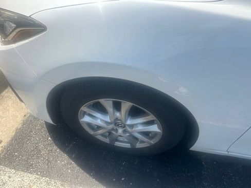 Used 2014 MAZDA MAZDA3 i Grand Touring FWD image 8