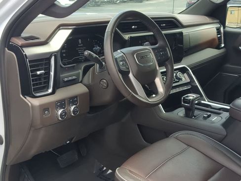 Used 2023 GMC Sierra 1500 Denali w/ Denali Reserve Package AWD/4WD image 10