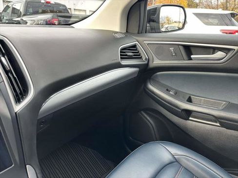 Used 2022 Ford Edge SEL w/ Sport Appearance Package image 30