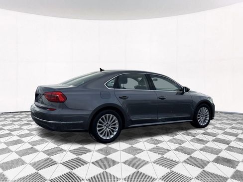 Used 2016 Volkswagen Passat 1.8T SE image 10