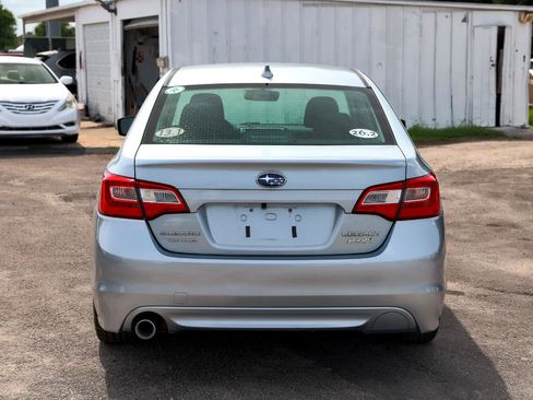 Used 2017 Subaru Legacy 2.5i Premium image 9