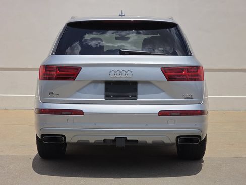 Used 2018 Audi Q7 3.0T Prestige w/ Prestige Package AWD/4WD image 4