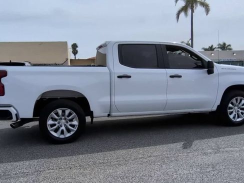Used 2020 Chevrolet Silverado 1500 Custom w/ Custom Value Package RWD image 10