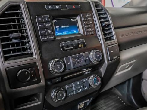 Used 2018 Ford F250 XL w/ Power Equipment Group AWD/4WD image 23