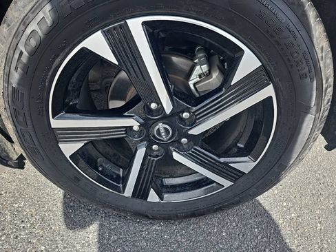 Used 2024 Nissan Sentra SV FWD image 37