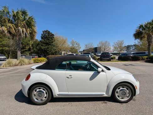 Used 2015 Volkswagen Beetle 1.8T image 4