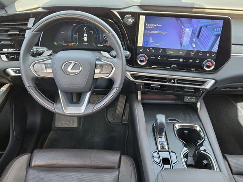 Used 2025 Lexus RX 350 w/ Accessory Package (K3) AWD/4WD image 22