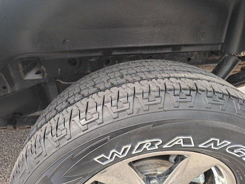 Used 2020 Ford F150 XLT w/ Equipment Group 302A Luxury image 9