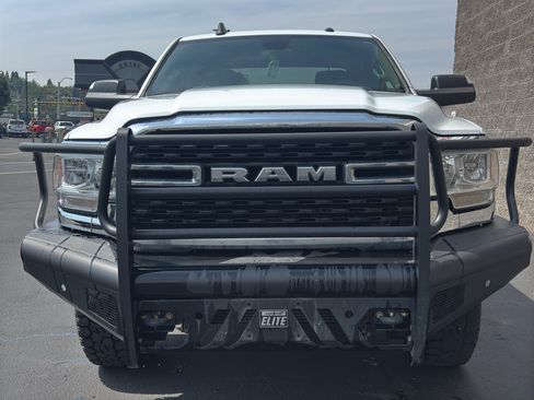 Used 2022 RAM 2500 Big Horn AWD/4WD image 2