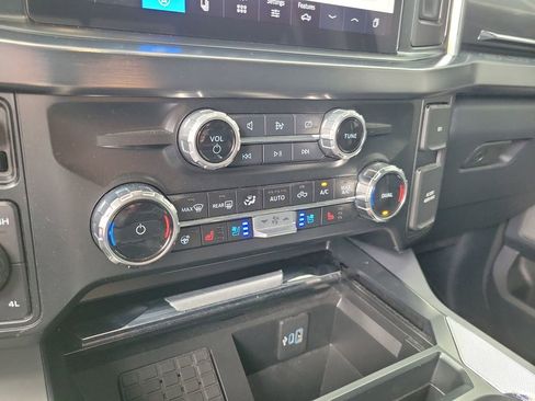 Used 2024 Ford F250 Lariat w/ Lariat Ultimate Package image 22