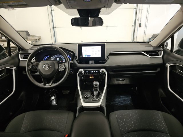 Certified 2025 Toyota RAV4 XLE AWD/4WD image 31