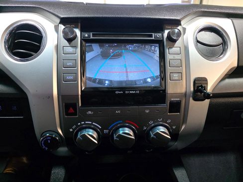 Used 2014 Toyota Tundra SR5 w/ SR5 Upgrade Package image 31