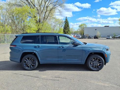 New 2026 Jeep Grand Cherokee L Limited AWD/4WD image 6