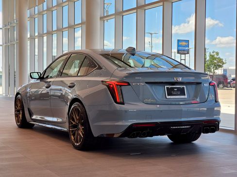 New 2026 Cadillac CT5 V Blackwing RWD image 4