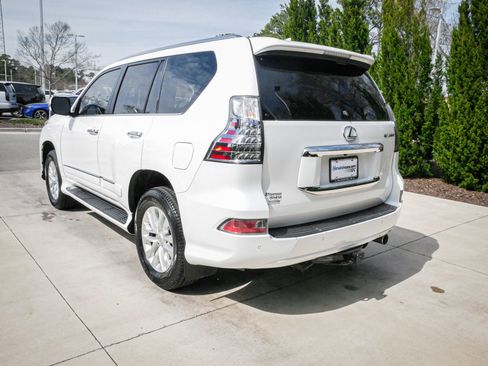 Used 2016 Lexus GX 460 w/ Premium Package image 8