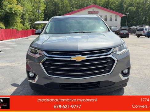 Used 2019 Chevrolet Traverse LT image 2