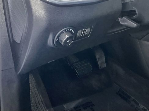 Used 2023 Jeep Compass High Altitude AWD/4WD image 10