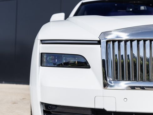 Used 2024 Rolls-Royce Spectre w/ Spectre Launch Package image 20