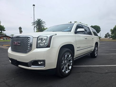 Used 2015 GMC Yukon XL Denali w/ Touring Package RWD image 5