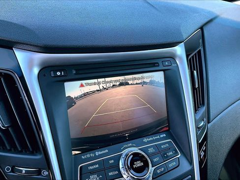 Used 2012 Hyundai Sonata Limited w/ Navigation Pkg FWD image 24