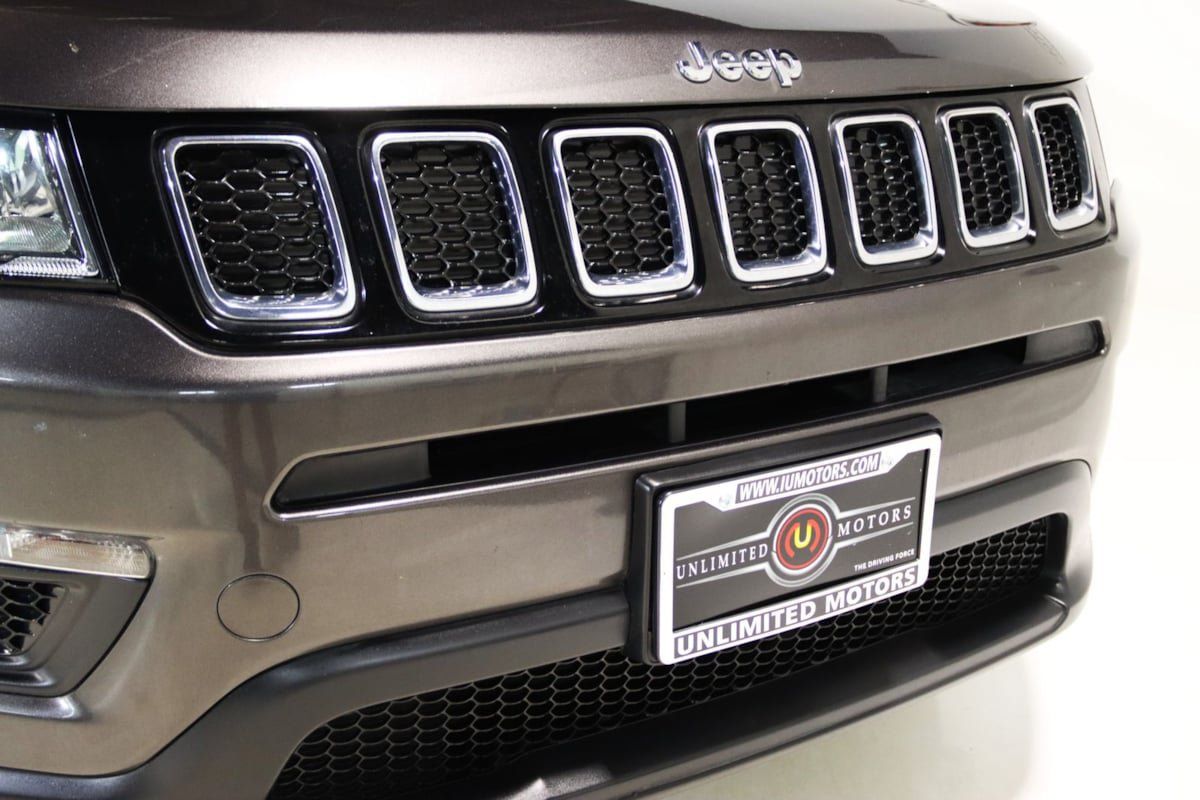 Used 2018 Jeep Compass Sport AWD/4WD image 19