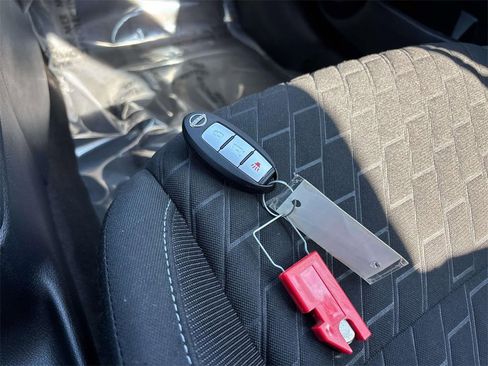 Used 2022 Nissan Kicks S image 26