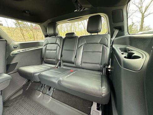 New 2026 Lincoln Navigator Reserve w/ Jet Appearance Package AWD/4WD image 19
