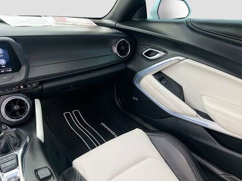 Used 2022 Chevrolet Camaro SS image 24