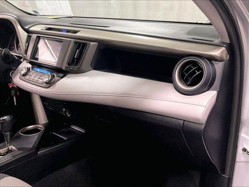 Used 2014 Toyota RAV4 XLE image 13