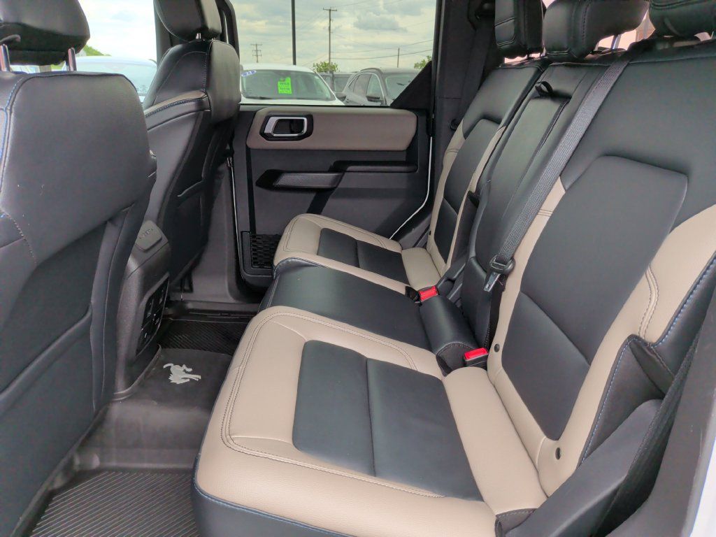 Certified 2024 Ford Bronco Wildtrak AWD/4WD image 6