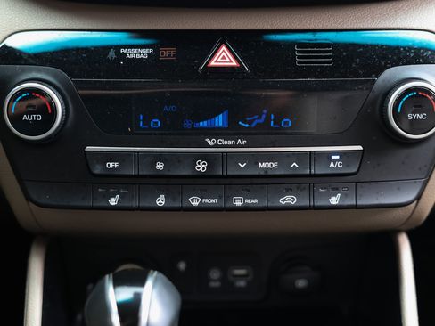 Used 2021 Hyundai Tucson Limited FWD image 35