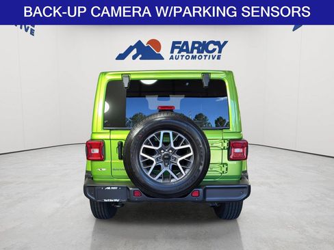 Used 2026 Jeep Wrangler Unlimited Sahara AWD/4WD image 7