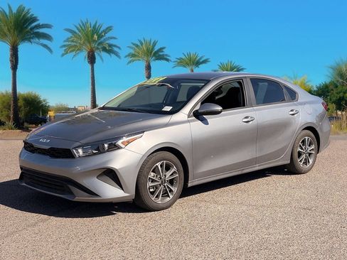 Used 2024 Kia Forte LXS w/ LXS Technology Package FWD image 32