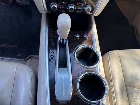 Used 2015 Nissan Pathfinder Platinum w/ Family Entertainment Package image 37