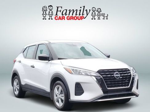 Used 2024 Nissan Kicks S FWD image 2