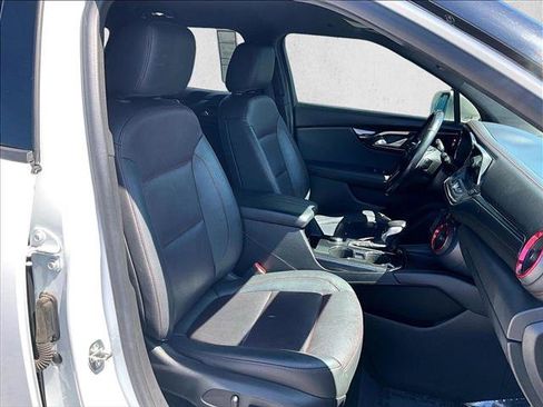 Used 2019 Chevrolet Blazer RS w/ LPO, Floor Liner Package FWD image 9