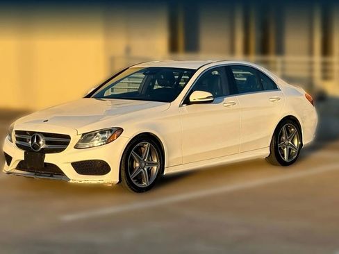 Used 2016 Mercedes-Benz C 300 Sedan image 3