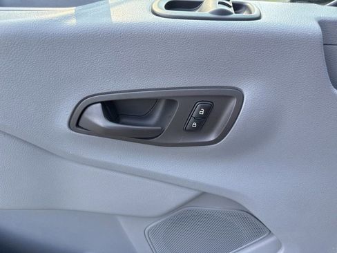 Used 2016 Ford Transit 350 XLT image 22