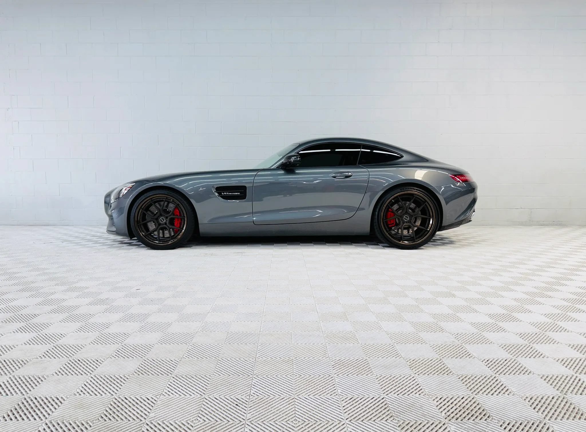 Used 2016 Mercedes-Benz AMG GT S image 19