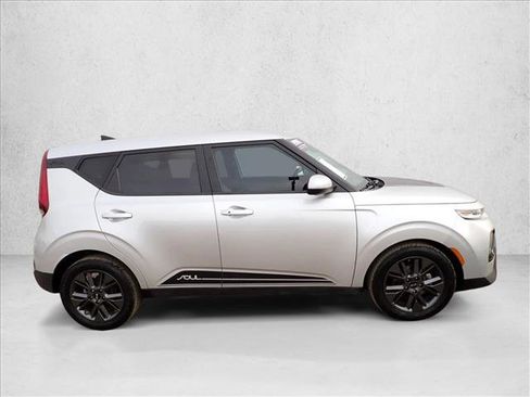Used 2020 Kia Soul EX image 5