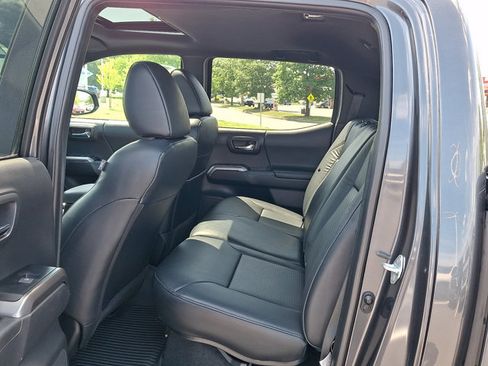 Used 2023 Toyota Tacoma Limited w/ Nightshade Package AWD/4WD image 10