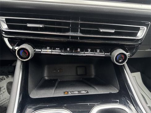 New 2026 Chevrolet Traverse LT w/ Driver Confidence Package image 28